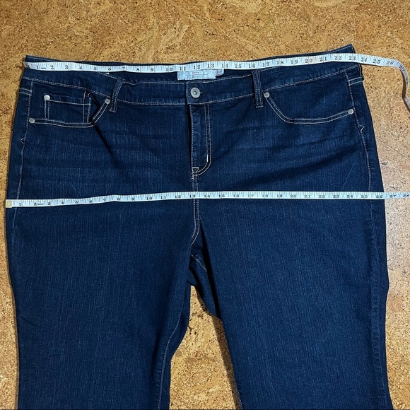 Torrid Premium Slim Boot Jeans Sz 26 Short - Picture 11 of 14